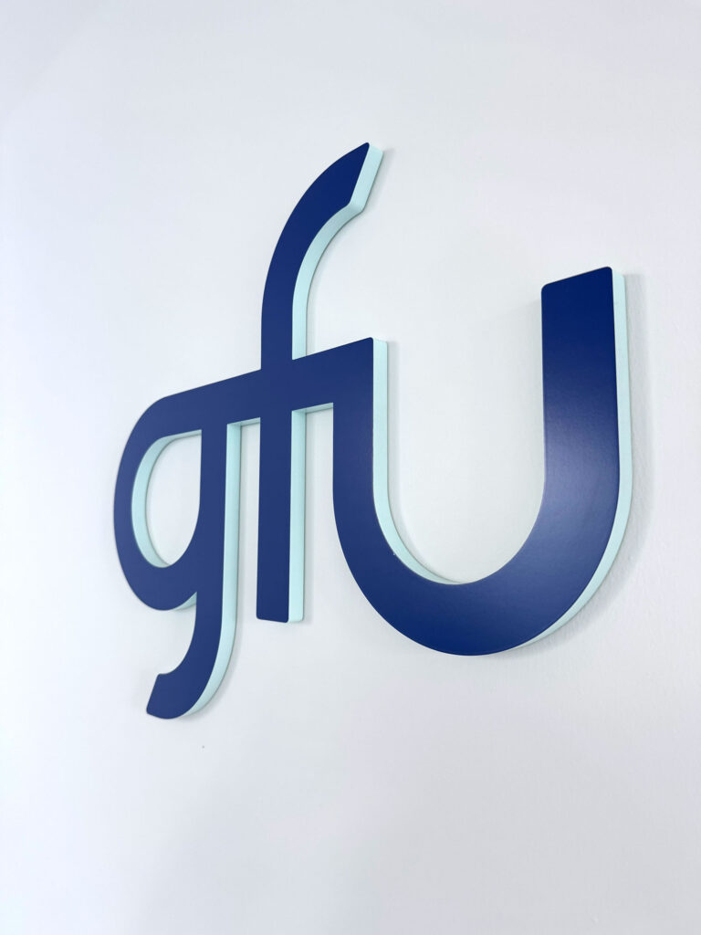 Eva Plass: GFU Cyrus AG Seminarzentrum Köln – Signaletik